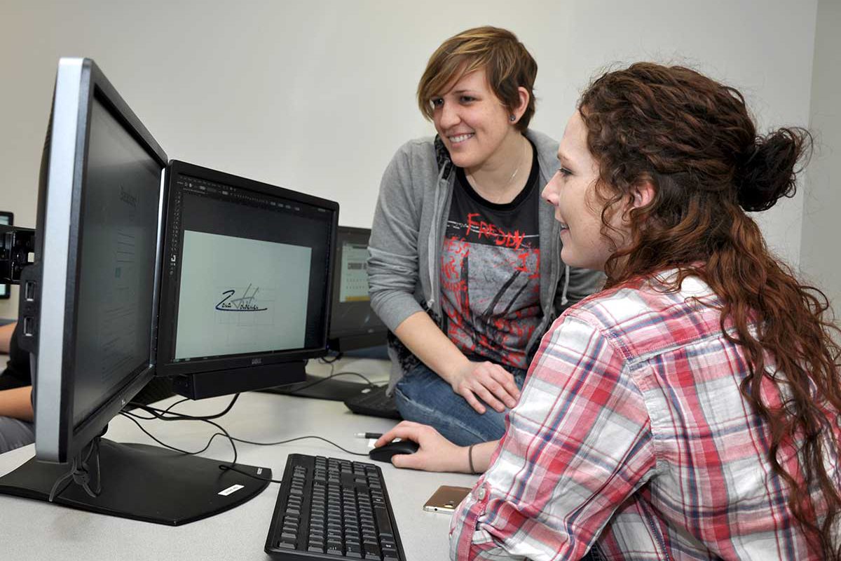 Graphic Communications Computer Lab