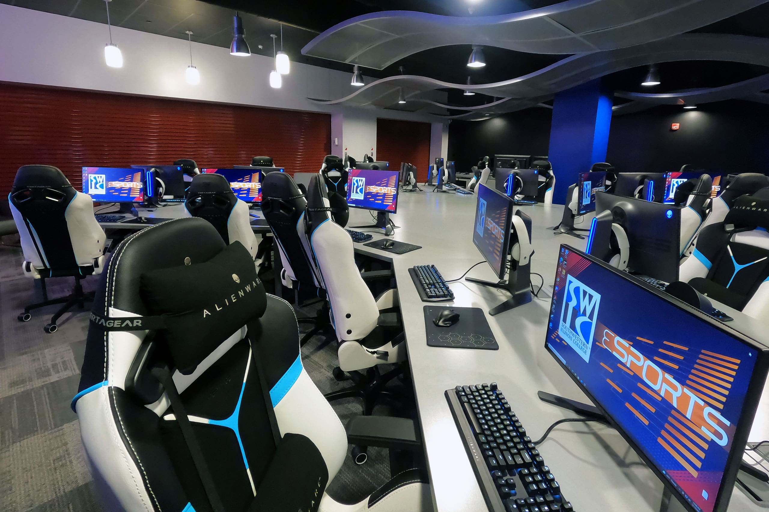 Services - STRYKE eSports and Gaming Center